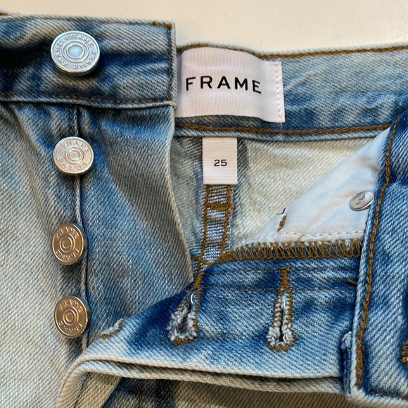 FRAME Denim Shorts Size 25 - Picture 4 of 9